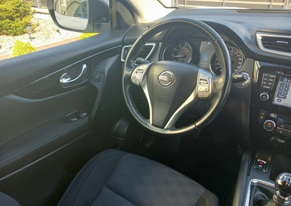 Nissan Qashqai cena 64500 przebieg: 115783, rok produkcji 2016 z Łaszczów małe 781